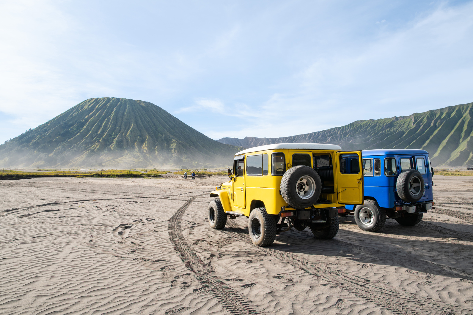 Car service for sight seeing around Bromo mountain tour